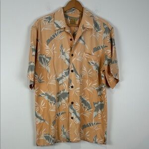 Jos. A. Bank Men’s Medium 100% Silk Peach Tropical Short-Sleeve Button-Up Shirt